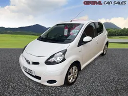 White Used 2011 Toyota Aygo Hatchback | £2,795 (Fair price)