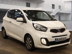 White Used 2014 Kia Picanto 2 Hatchback | £3,650 (Fair price)