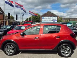 Red Used 2017 Dacia Sandero Lauréate Hatchback | £5,295 (Fair price)