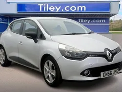 Silver Used 2016 Renault Clio IV Play Hatchback | £4,990 (Fair price)