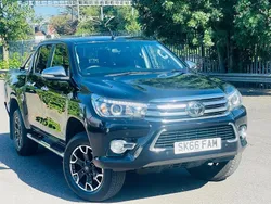 Black Used 2016 Toyota HiLux Pickup | £15,995 (Fair price)