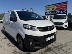 White Used 2022 Vauxhall Vivaro S Van | £10,195 (Good price)
