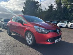 Red Used 2014 Renault Clio IV Dynamique Hatchback | £4,395 (Fair price)