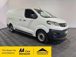 White Used 2022 Vauxhall Vivaro S Van | £11,995 (Fair price)