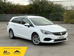 White Used 2020 Vauxhall Astra S Estate | £8,750 (Fair price)