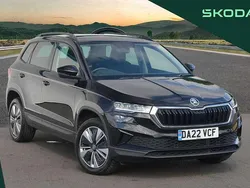Black magic pearl effect Used 2022 Skoda Karoq SE Drive SUV | £20,495 (Fair price)