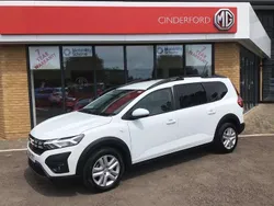 White Used 2024 Dacia Jogger Expression MPV | £16,995 (Fair price)