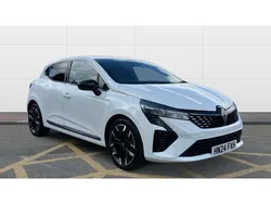 White Used 2024 Renault Clio V Techno Hatchback | £15,667 (Fair price)
