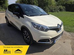 Cream/black Used 2014 Renault Captur Dynamique SUV | £3,500 (Fair price)