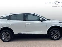 White Used 2021 Nissan Qashqai Acenta Premium SUV | £14,607 (Good price)