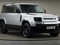 Hakuba silver Used 2023 Land Rover Defender SE Dynamic SUV | £56,650 (Fair price)