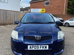 Blue Used 2009 Toyota Auris Hatchback | £3,495 (Fair price)