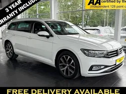 White Used 2019 VW Passat SEL Estate | £16,195 (Fair price)