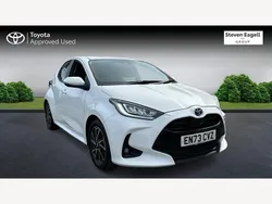 White Used 2024 Toyota Yaris Hybrid Design Hatchback | £18,085 (Good price)