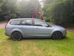 Blue Used 2006 Ford Focus Ghia Estate | £999 (Good price)
