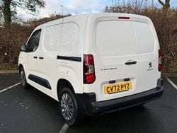 White Used 2022 Peugeot Partner Premium MPV | £11,995 (Fair price)