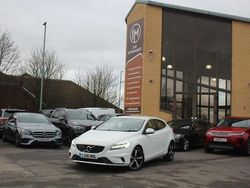 White Used 2016 Volvo V40 R-Design Hatchback | £9,485 (Good price)