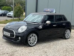 Black Used 2016 Mini Cooper Hatch Hatchback | £7,499 (Fair price)