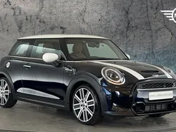 Black Used 2022 Mini Cooper S Exclusive Hatchback | £19,490 (Fair price)