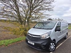 Silver Used 2018 Vauxhall Vivaro Van | £8,495 (Good price)