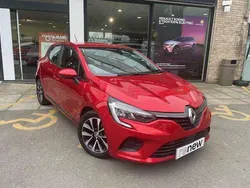 Red Used 2022 Renault Clio V Iconic Hatchback | £12,895 (Fair price)