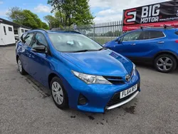 Blue Used 2014 Toyota Auris Active Estate | £3,299 (Fair price)