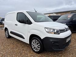 White Used 2022 Citroën Berlingo MPV | £6,995 (Good price)