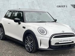 White Used 2023 Mini Cooper Exclusive Hatchback | £20,250 (Good price)