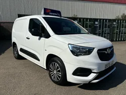 White Used 2020 Vauxhall Combo Sportive MPV | £6,500 (Good price)