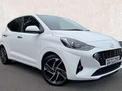 White Used 2023 Hyundai i10 Premium Hatchback | £13,753 (Fair price)