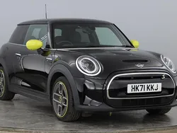 Black Used 2021 Mini Cooper S Level 2 Hatchback | £13,950 (Fair price)