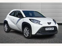 White Used 2024 Toyota Aygo PURE Hatchback | £12,750 (Fair price)