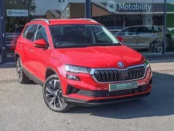 Velvet red metallic Used 2022 Skoda Karoq SE L SUV | £20,087 (Fair price)