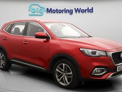 Red Used 2022 MG HS Excite SUV | £14,933 (Fair price)
