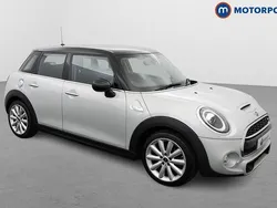 White Used 2018 Mini Cooper S Chili Hatchback | £14,399 (Fair price)