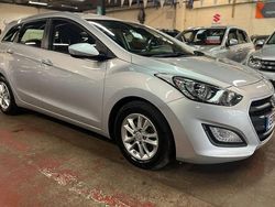 Silver Used 2016 Hyundai i30 SE Estate | £5,200 (Fair price)