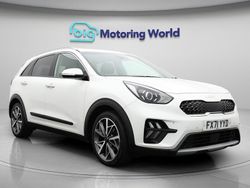 White Used 2021 Kia Niro 3 SUV | £17,100 (Fair price)