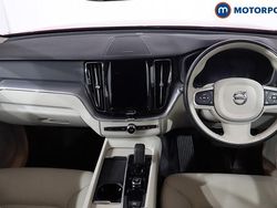 Red Used 2021 Volvo XC60 Momentum SUV | £25,049 (Fair price)