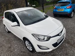 White Used 2013 Hyundai i20 Active Hatchback | £3,485 (Good price)