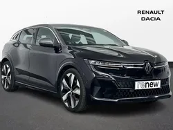 Pearl black Used 2024 Renault Mégane Techno Hatchback | £22,000 (Fair price)