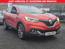 Red Used 2016 Renault Kadjar Signature SUV | £7,495 (A bit pricey)