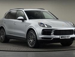 Dolomite silver Used 2019 Porsche Cayenne SUV | £38,700 (Fair price)