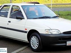 White Used 1996 Ford Escort Hatchback | £4,790