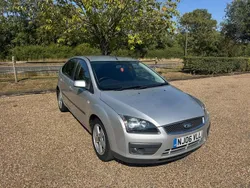 Silver Used 2006 Ford Focus Zetec Hatchback | £991 (Fair price)