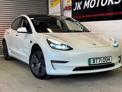 White Used 2021 Tesla Model 3 Sedan | £18,499 (Fair price)