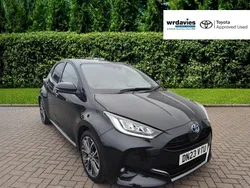 Black Used 2023 Toyota Yaris Hybrid Hatchback | £19,995 (Fair price)