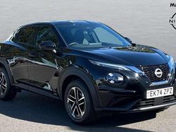 Black Used 2024 Nissan Juke N-Connecta SUV | £17,216 (Fair price)