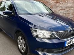 Blue Used 2018 Skoda Fabia SE Hatchback | £8,799 (Fair price)