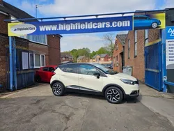 White Used 2016 Renault Captur Dynamique SUV | £5,290 (Fair price)