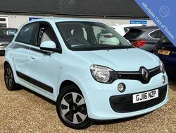 Blue Used 2016 Renault Twingo Play Hatchback | £4,995 (Fair price)